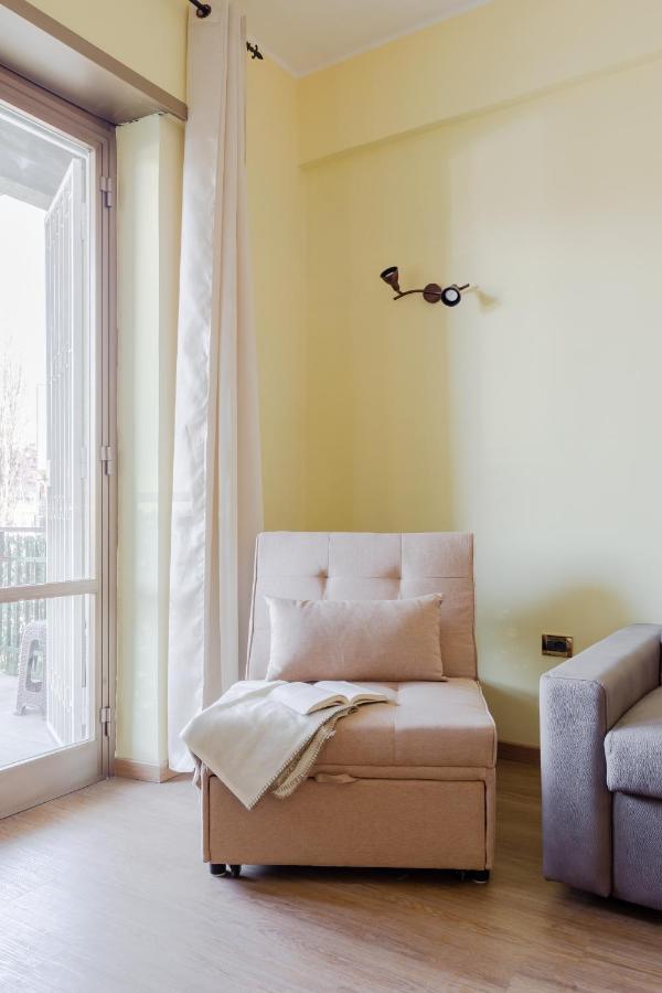 רומא Le Rondini Apartment, 5 Persone, 2 Balconi, Policlinico Tor Vergata E Casilino מראה חיצוני תמונה